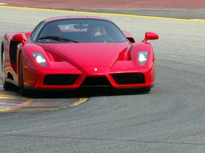 normal_Ferrari-Enzo-043.jpg